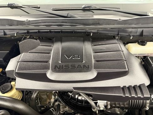 Used 2021 Nissan Titan SV w/ SV Convenience Package AWD/4WD image 33