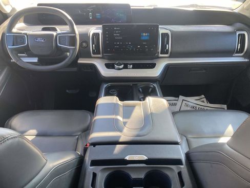 Used 2025 Ford Expedition Max Active image 18