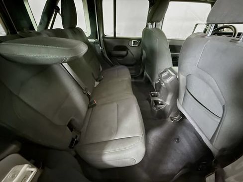Used 2022 Jeep Wrangler Unlimited Sport AWD/4WD image 24