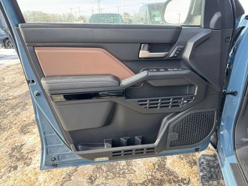 New 2026 Toyota 4Runner Limited image 24