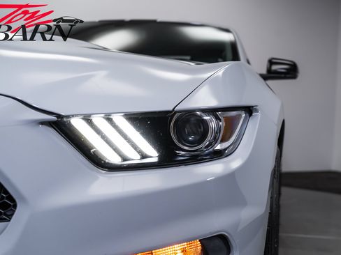 Used 2016 Ford Mustang Shelby GT350 w/ Technology Package RWD image 9