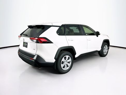 Used 2025 Toyota RAV4 LE image 9