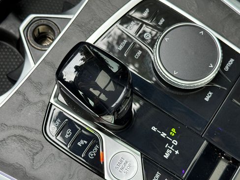 Used 2020 BMW X7 xDrive40i w/ Premium Package image 27