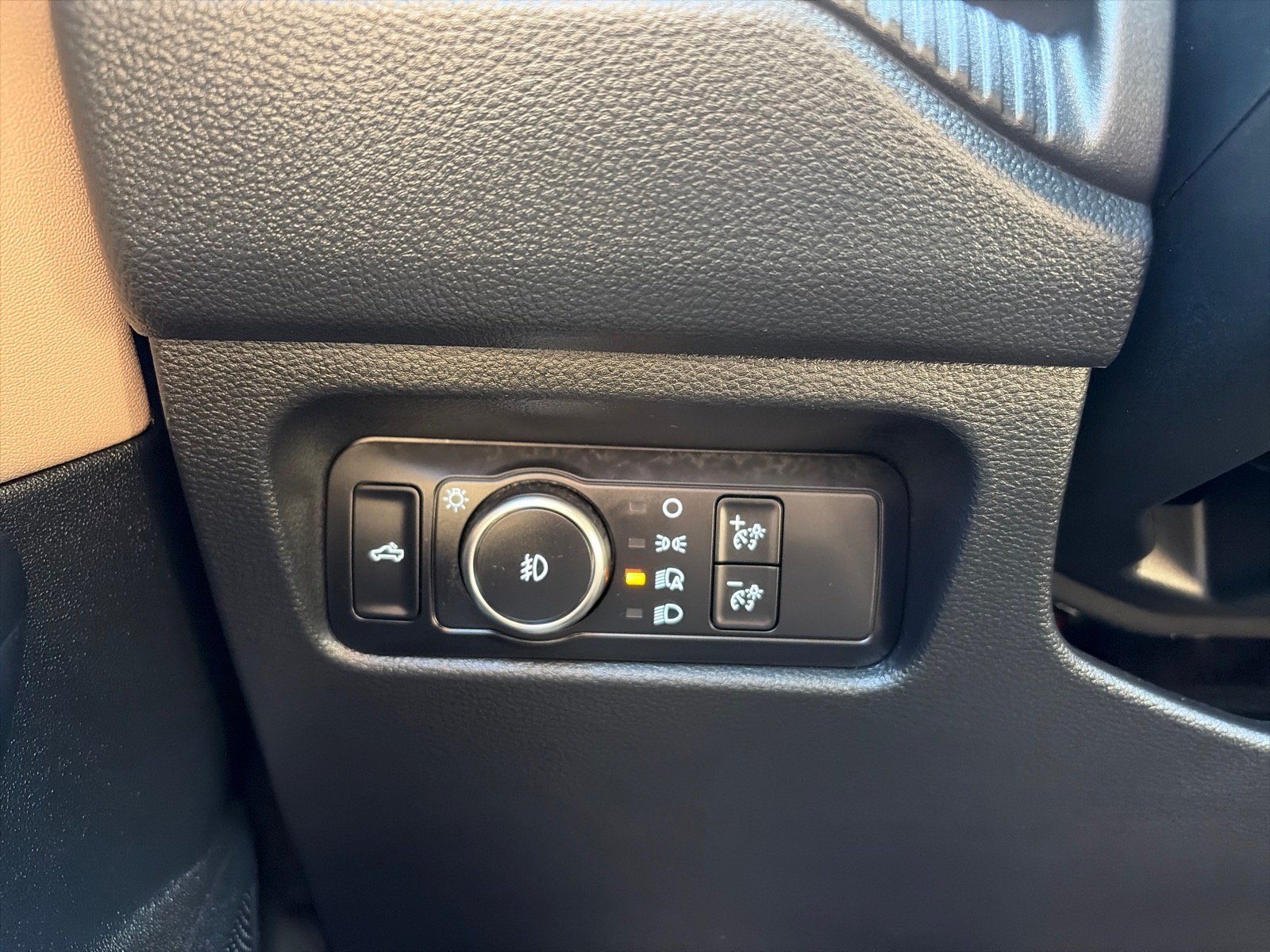 Used 2025 Ford Ranger Lariat w/ Advanced Towing Package AWD/4WD image 29