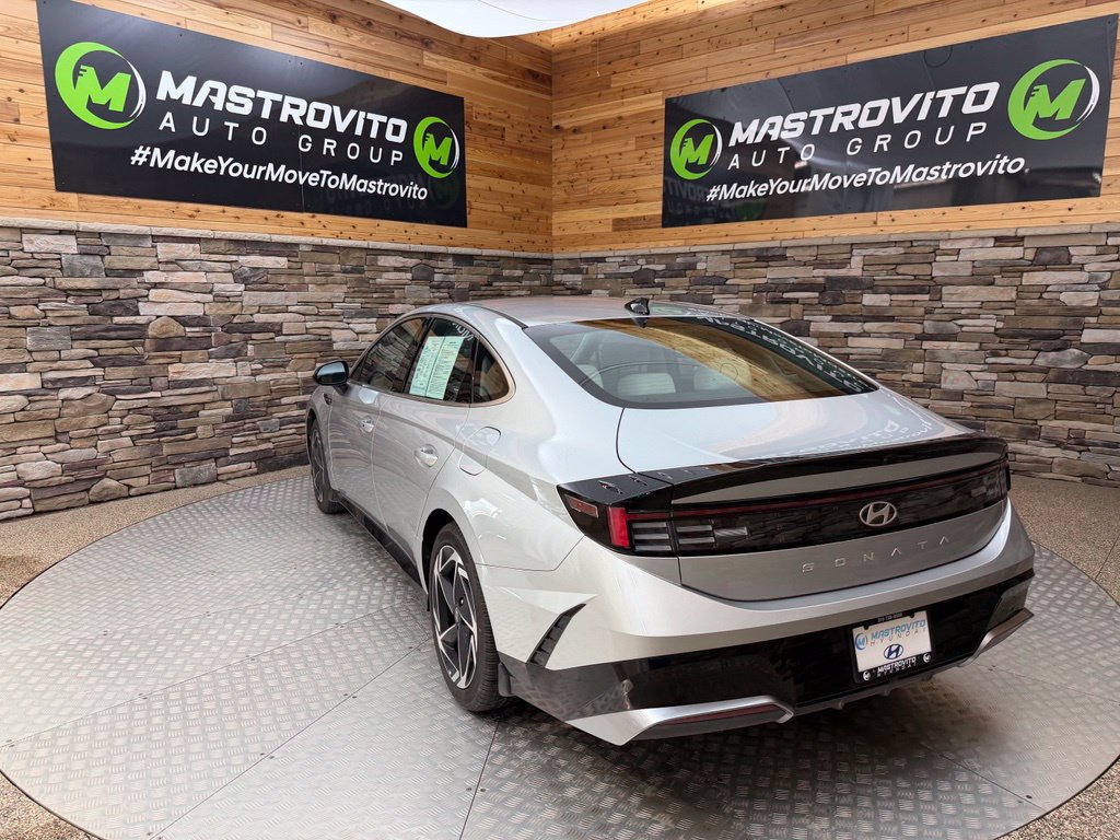 Used 2026 Hyundai Sonata SEL FWD image 8