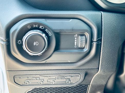 Used 2025 Jeep Wrangler Sahara w/ Technology Group image 55