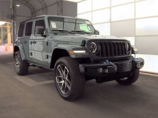 Used 2024 Jeep Wrangler Unlimited w/ Convenience Group AWD/4WD video 1