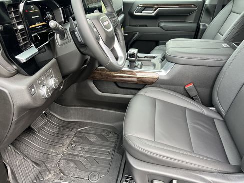 New 2026 GMC Sierra 1500 Elevation w/ Elevation Premium Package image 16