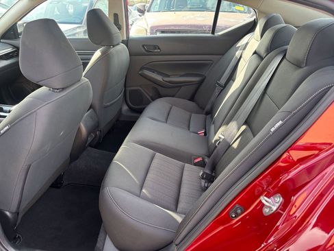 Used 2025 Nissan Altima 2.5 SV image 24