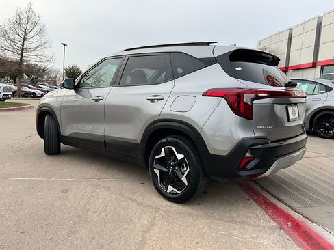 Used 2025 Kia Seltos S image 8