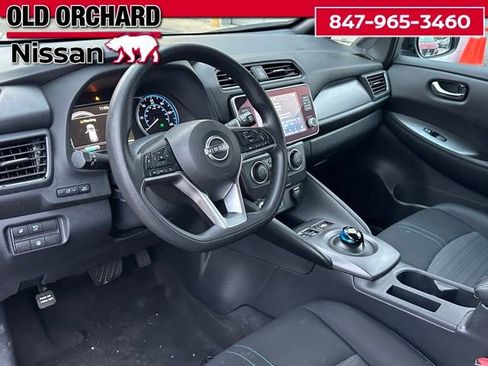 Used 2023 Nissan Leaf S image 12