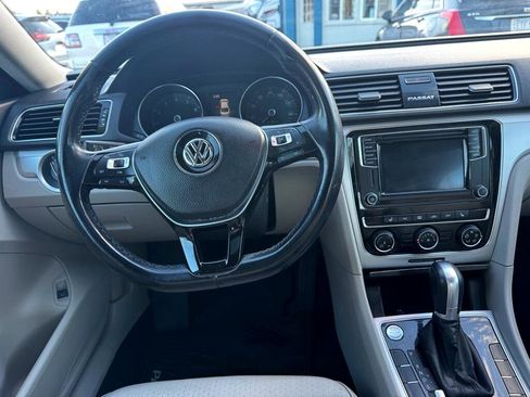 Used 2019 Volkswagen Passat 2.0T Wolfsburg image 16
