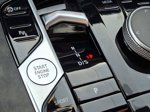 Certified 2025 BMW X5 xDrive40i w/ Premium Package image 15