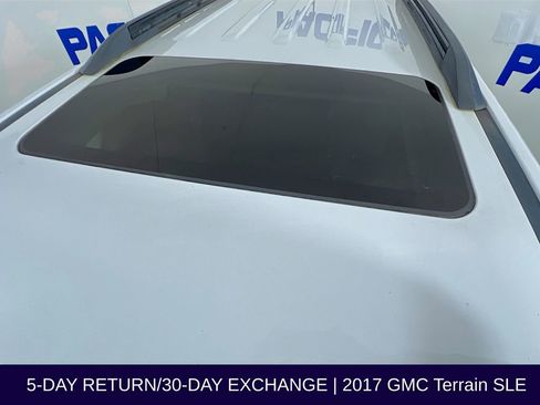 Used 2017 GMC Terrain SLE w/ Nightfall Package image 17