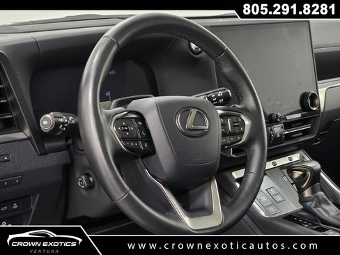 Used 2025 Lexus GX 550 w/ Accessory Package (2T) AWD/4WD image 24