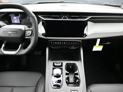 New 2026 Jeep Cherokee Limited AWD/4WD image 5