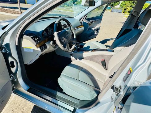 Used 2007 Mercedes-Benz E 350 Sedan image 16