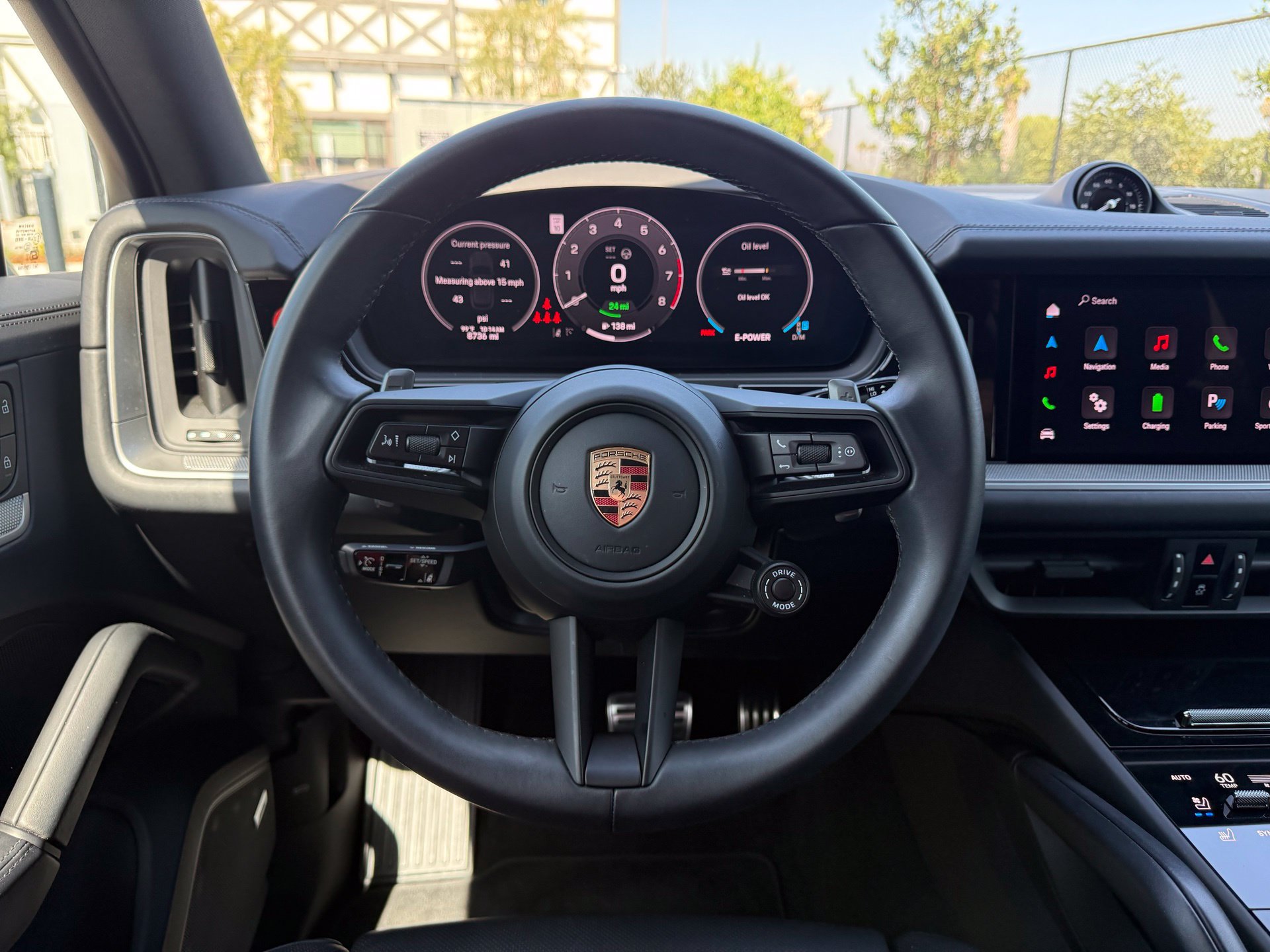 Used 2025 Porsche Cayenne S AWD/4WD image 15