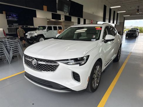 Used 2021 Buick Envision Avenir w/ Technology Package II FWD image 2