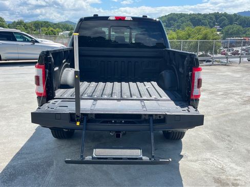 Certified 2022 Ford F150 Platinum w/ Equipment Group 701A High AWD/4WD image 4