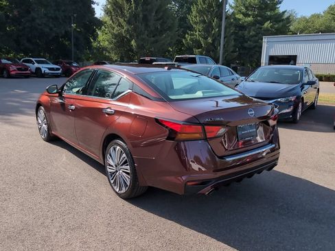Used 2023 Nissan Altima 2.5 SL AWD/4WD image 12