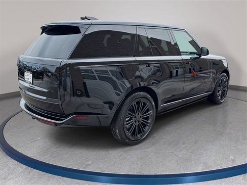 New 2026 Land Rover Range Rover SE image 5