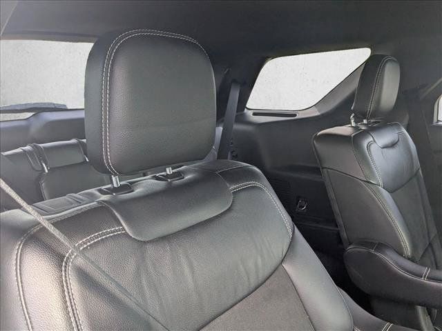 Used 2022 Ford Explorer ST RWD image 18