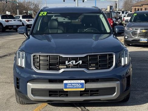 Used 2023 Kia Telluride S image 3