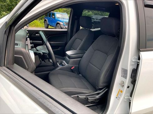 Used 2023 Chevrolet Colorado LT w/ LT Convenience Package AWD/4WD image 9