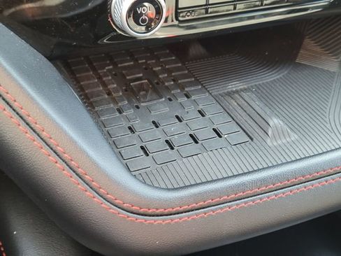 Used 2025 Ford Explorer ST image 25