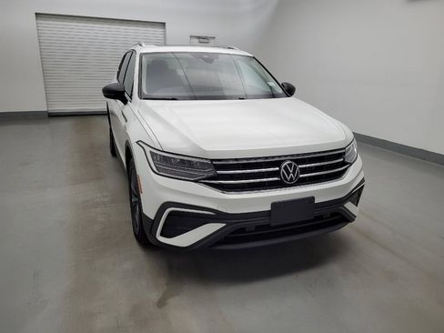 Used 2022 Volkswagen Tiguan SE FWD image 14