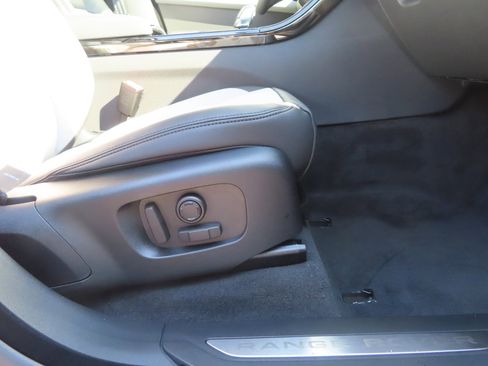 New 2025 Land Rover Range Rover Velar Dynamic SE image 20