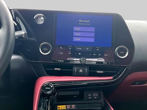Used 2025 Lexus NX 250 FWD w/ Accessory Package (Z2) image 7