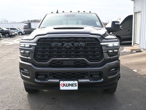 New 2026 RAM 3500 Limited image 9