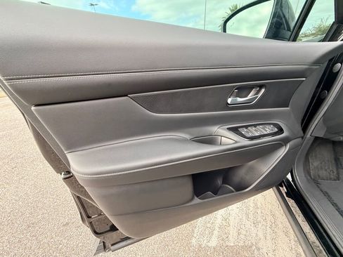 Used 2025 Nissan Murano SV image 21