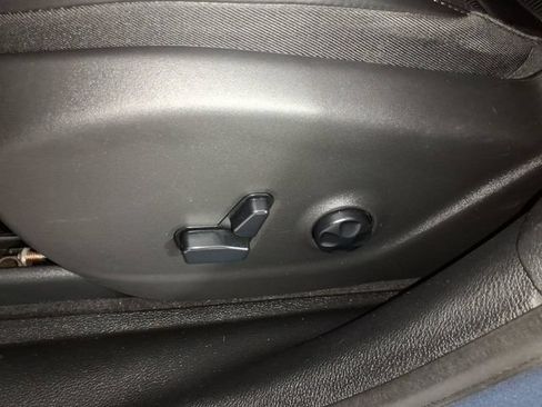 Used 2020 Jeep Cherokee Limited AWD/4WD image 14