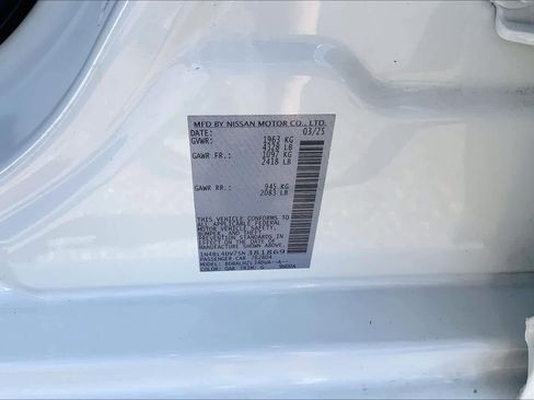 Used 2025 Nissan Altima 2.5 SV FWD image 31