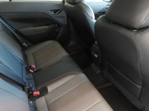 Certified 2025 Subaru Crosstrek 2.5i Limited w/ Crosstrek Mirror Package image 26