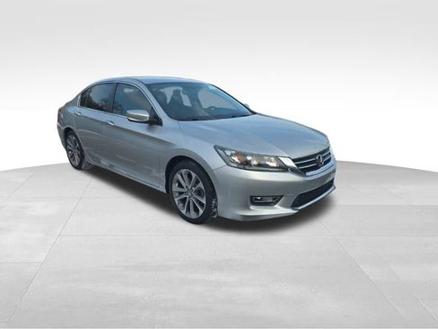 Used 2013 Honda Accord Sport image 3