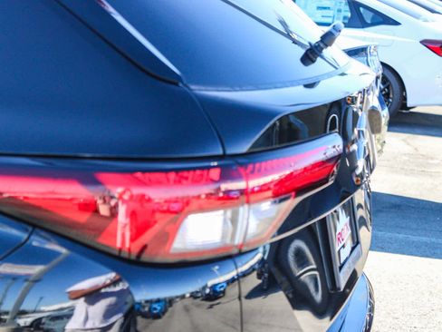 Used 2022 Mitsubishi Outlander SE image 7