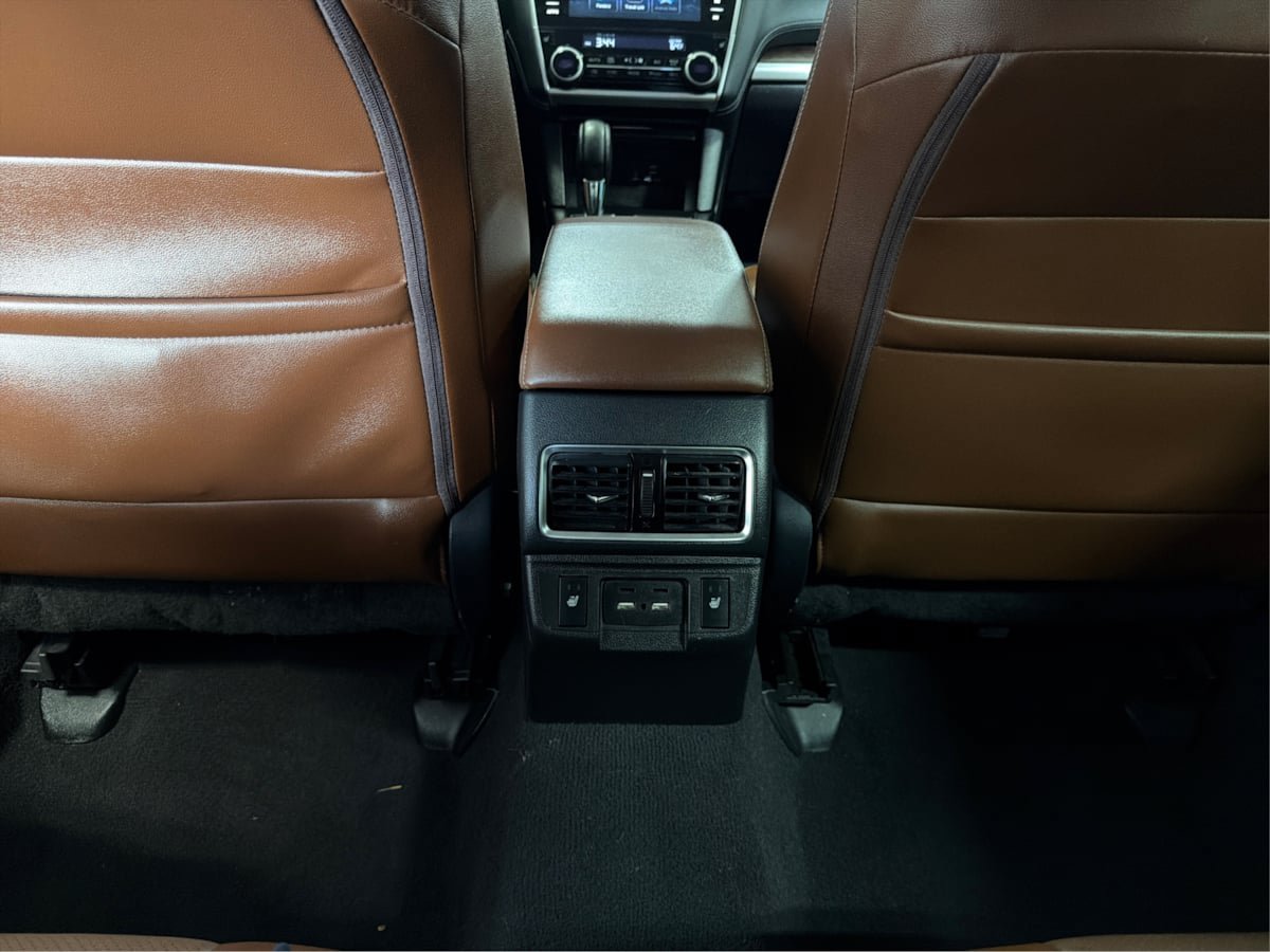 Used 2019 Subaru Outback 2.5i Touring AWD/4WD image 23
