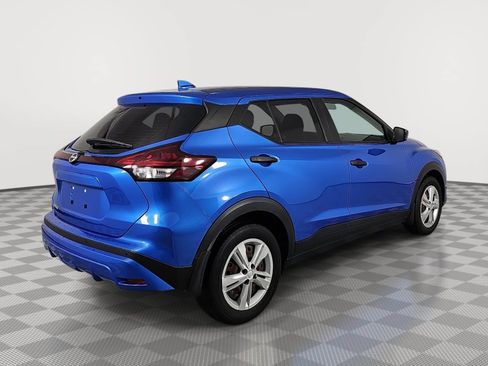 Used 2023 Nissan Kicks S FWD image 8