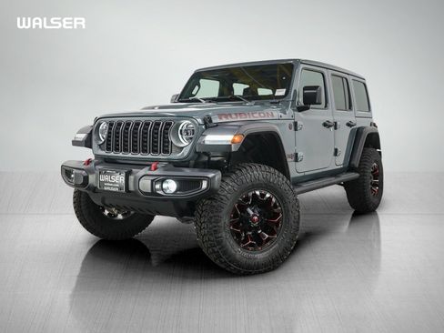 Used 2025 Jeep Wrangler Unlimited Rubicon w/ Convenience Group AWD/4WD image 1