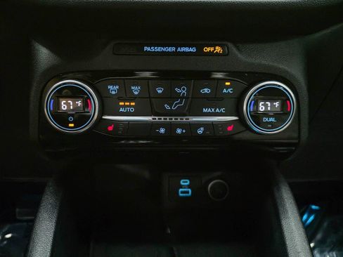Used 2021 Ford Escape Titanium w/ Titanium Elite Package FWD image 28