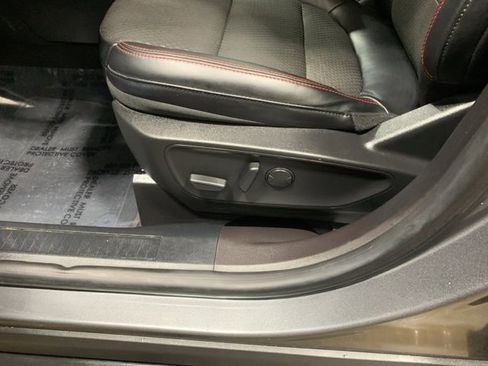 Used 2023 Ford Explorer Limited w/ Equipment Group 301A image 10