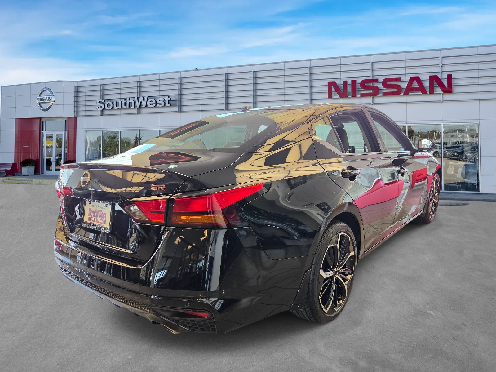 New 2026 Nissan Altima 2.5 SR FWD image 5