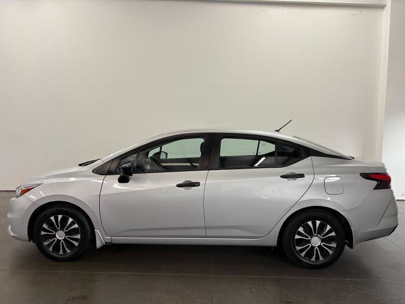 Used 2021 Nissan Versa S FWD image 3