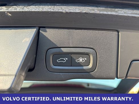 Certified 2023 Volvo XC60 B5 Plus w/ Protection Package Premier image 8