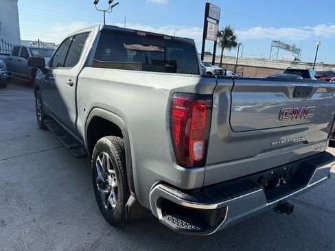 Used 2025 GMC Sierra 1500 SLE w/ Preferred Package RWD image 8