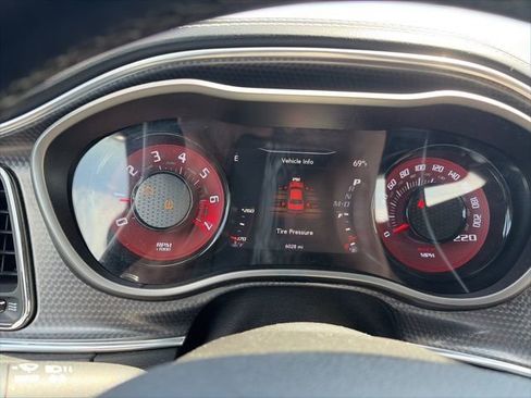 Used 2022 Dodge Challenger SRT Hellcat Redeye RWD image 11